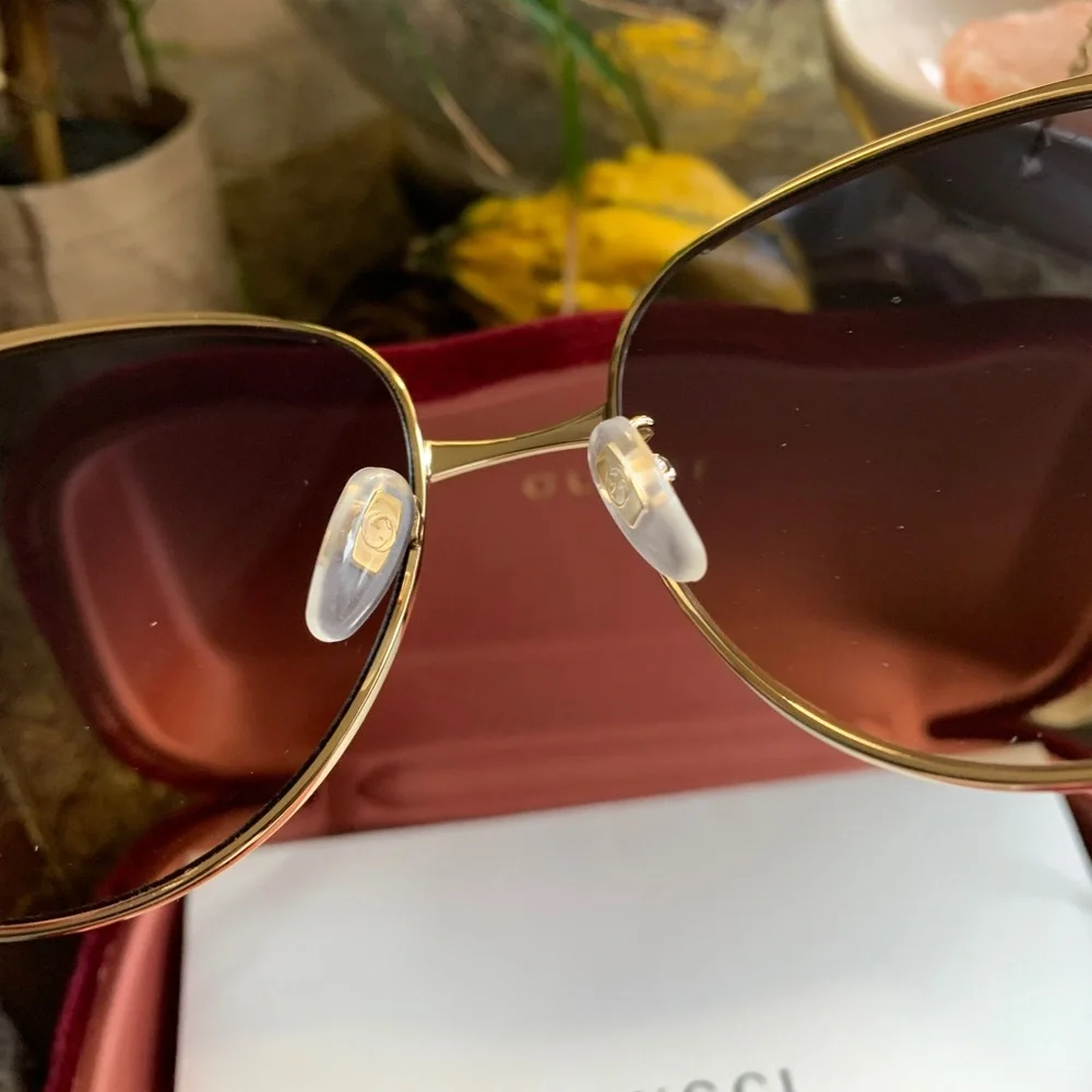 Authentic GUCCI 58 butterfly Gold Blue Crystals/metal sunglasses - Picture 9 of 12